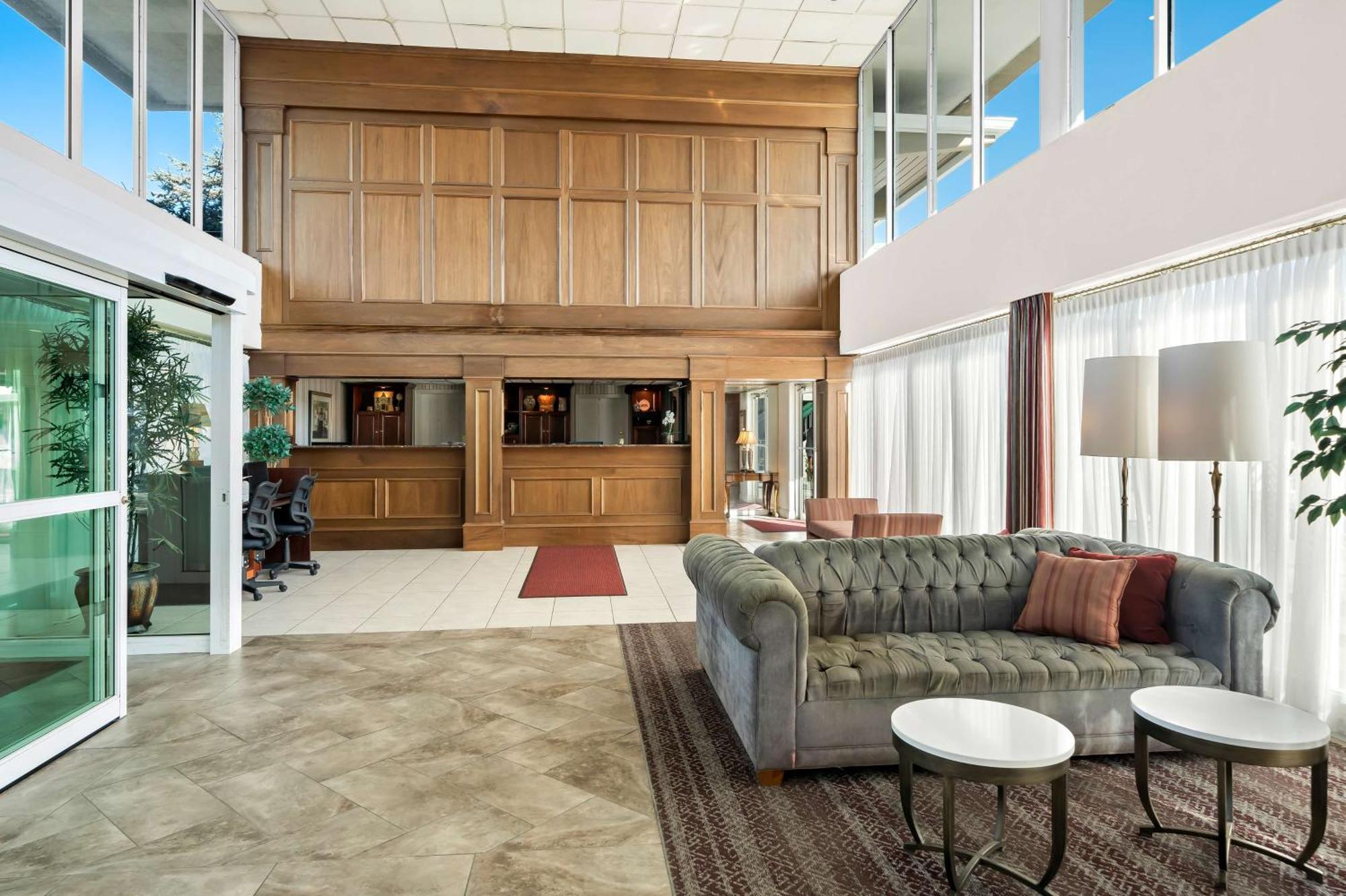 Brandywine Valley Inn Surestay Plus By Best Western ウィルミントン エクステリア 写真