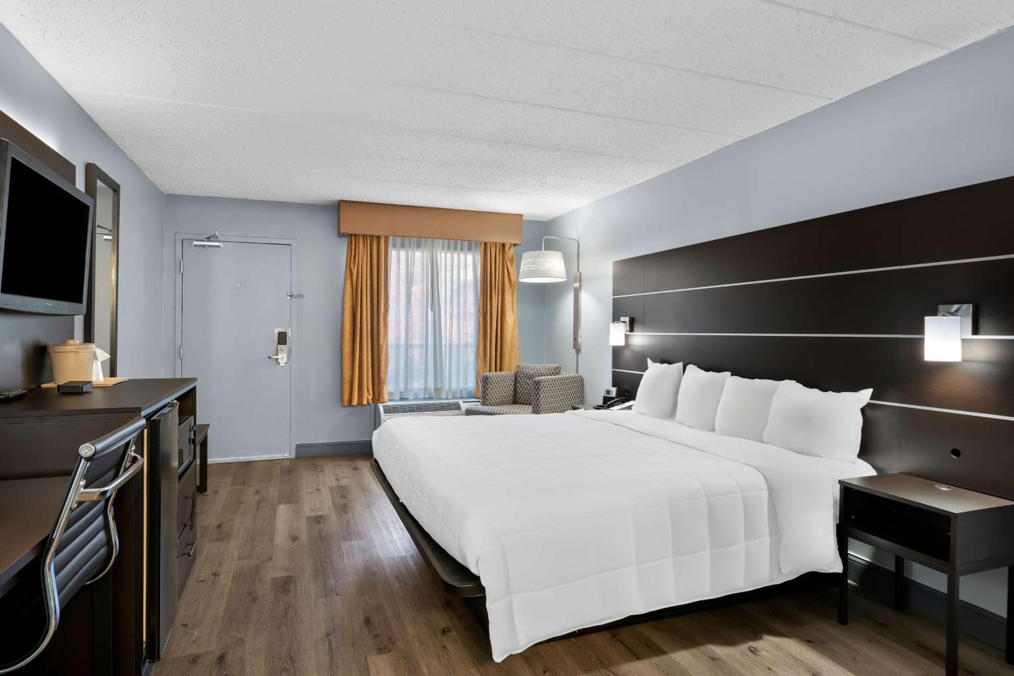 Brandywine Valley Inn Surestay Plus By Best Western ウィルミントン エクステリア 写真